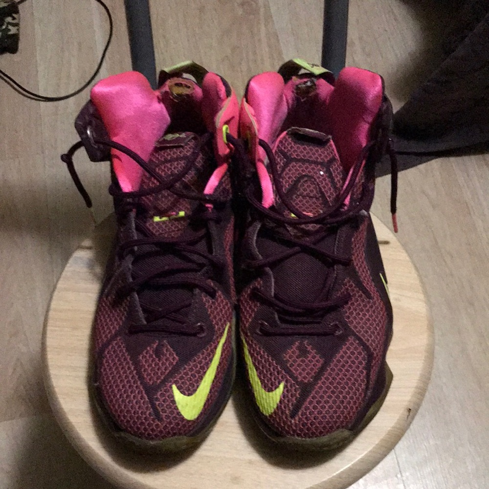 Pink and violent lebrons size 7